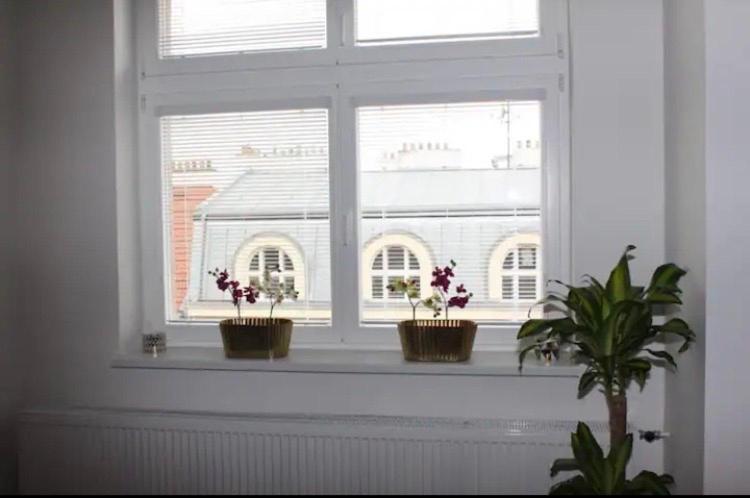 Lenka'S Cozy Red Studio + Lenka'S Cozy Gold Apartment, Prague